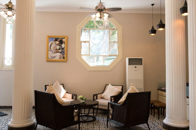 Hoa Binh Hotel, Hoàn Kiếm