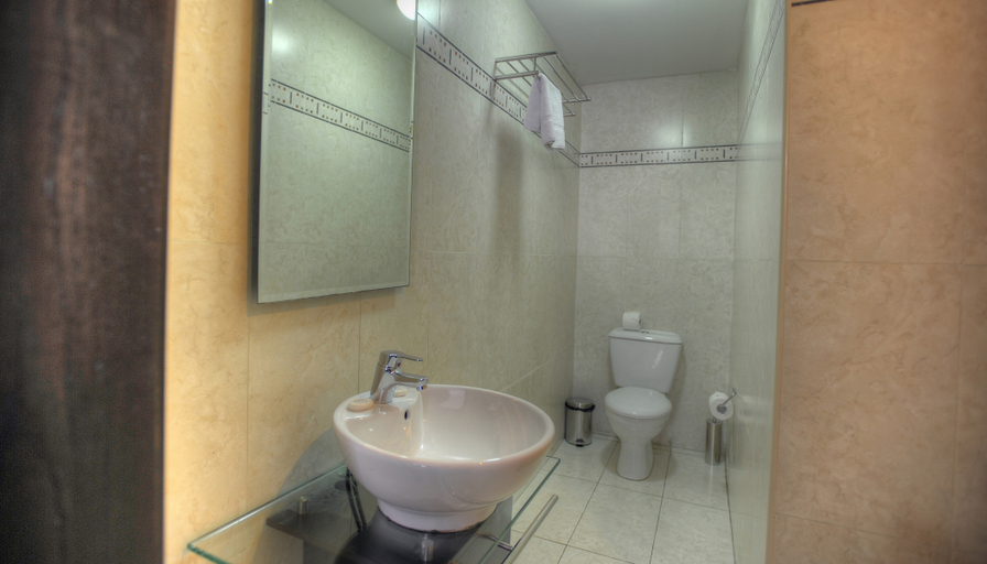 Bathroom 5, St Julian's Bay Hotel, St Julian's