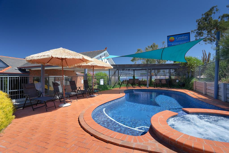 Sport & Beauty 3, Blazing Stump Motel & Suites, Wodonga