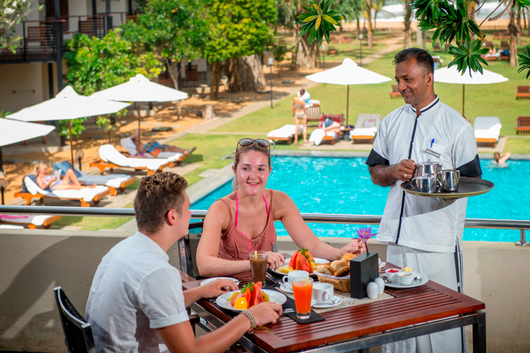 Food & Drinks 5, Mermaid Hotel & Club, Kalutara