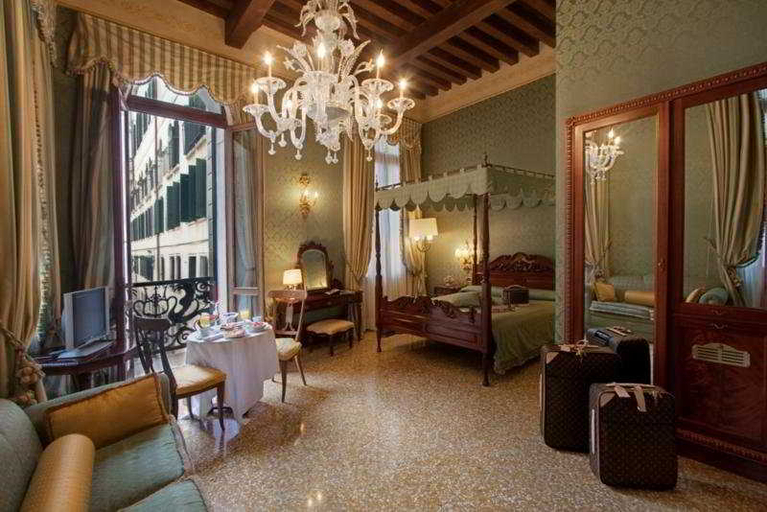Bedroom 3, Al Ponte Dei Sospiri Junior Suites, Venezia