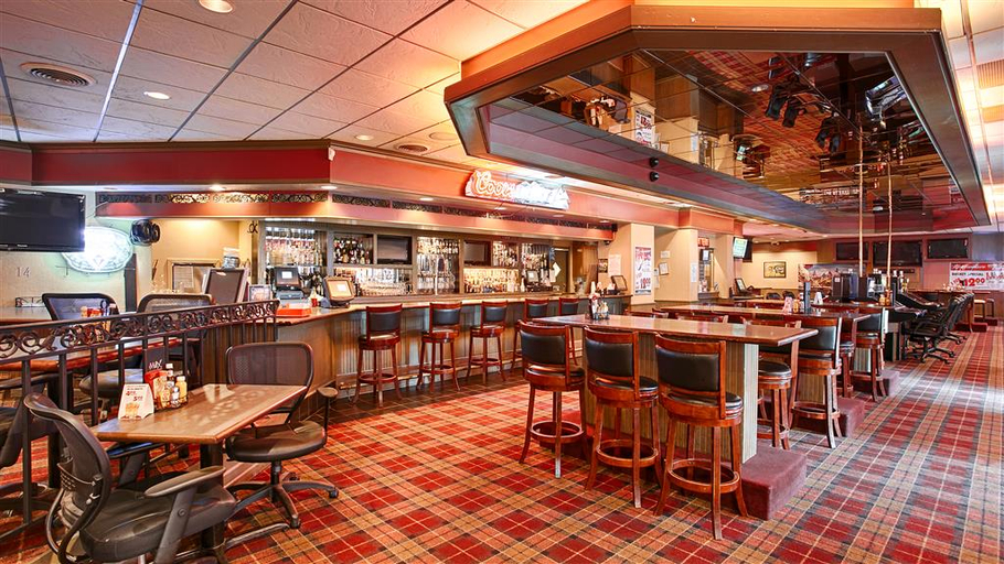 Food & Drinks 5, Heritage Inn, Cascade
