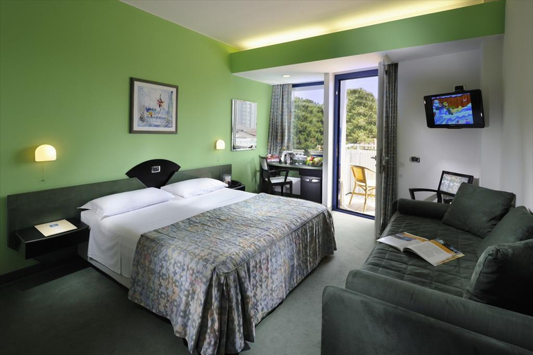 Bedroom 10