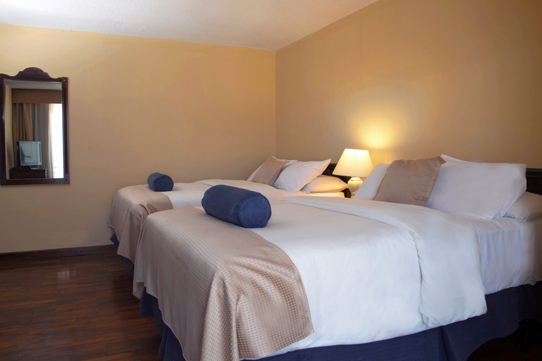 Bedroom 3, Conquistador Hotel Guatemala, ZONA 4