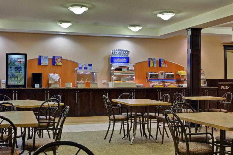 Food & Drinks 3, Kanata Kelowna Hotel and Conference Centre, Central Okanagan
