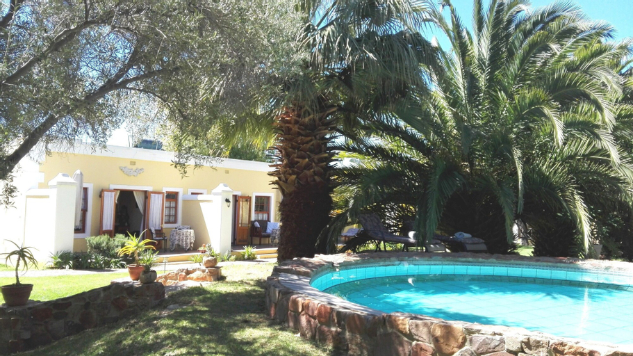 Saxe-Coburg Lodge, Central Karoo
