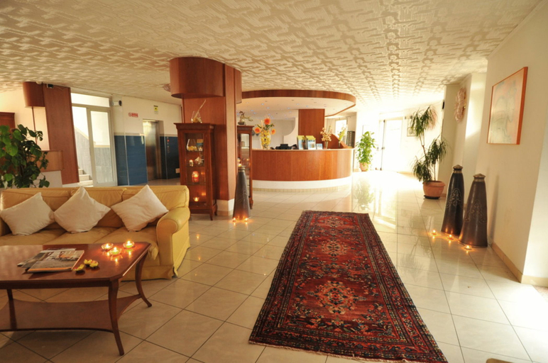 Public Area 2, Hotel Centro Turistico Gardesano, Verona