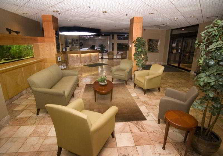 Public Area 2, West Wing at Park Town Hotel, Division No. 11