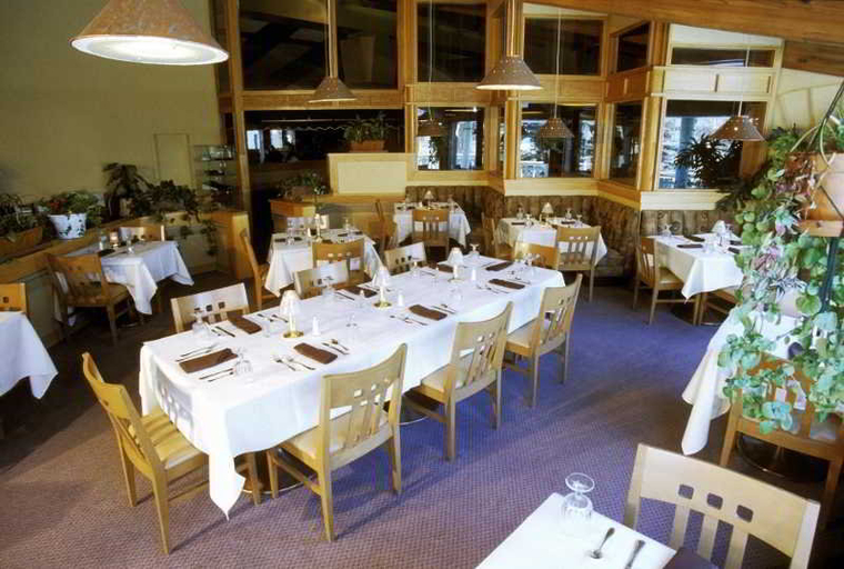 Food & Drinks 5, Evergreen Condominiums by Vail Resorts, Summit