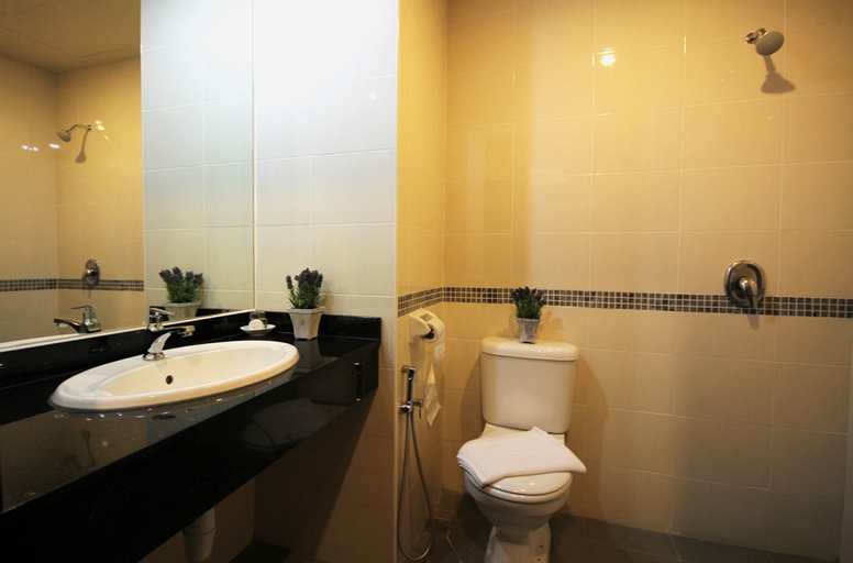 Bathroom 3