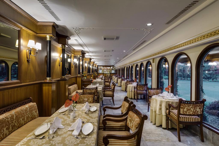 Food & Drinks 5, The Kenilworth, Kolkata