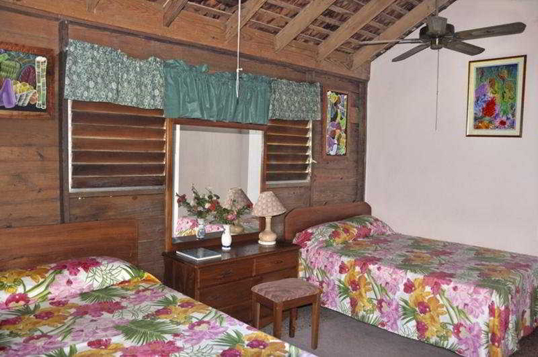 Bedroom 2, Firefly Beach Cottages