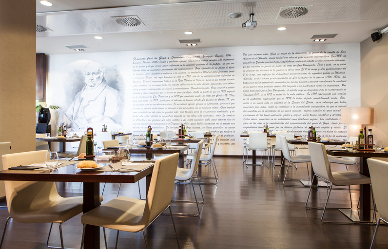 Food & Drinks 5, Santos Diagonal Plaza, Zaragoza