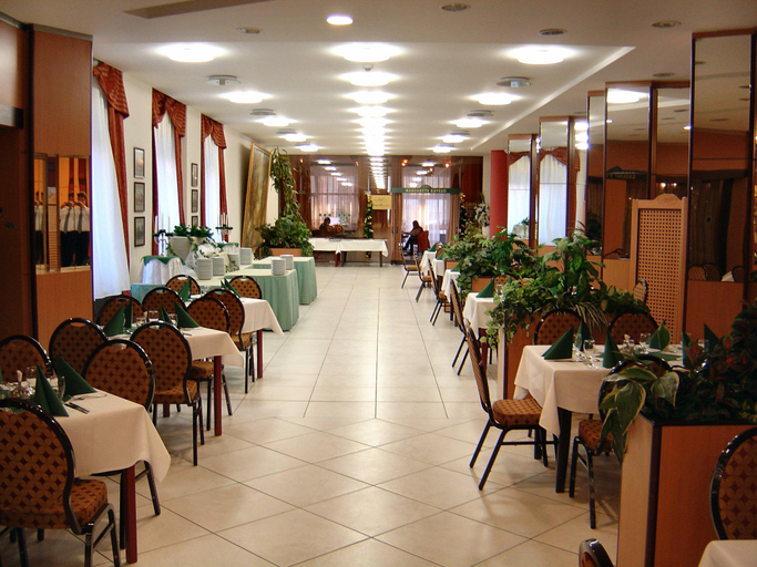 Food & Drinks 5, Hotel Benczúr, Budapesti