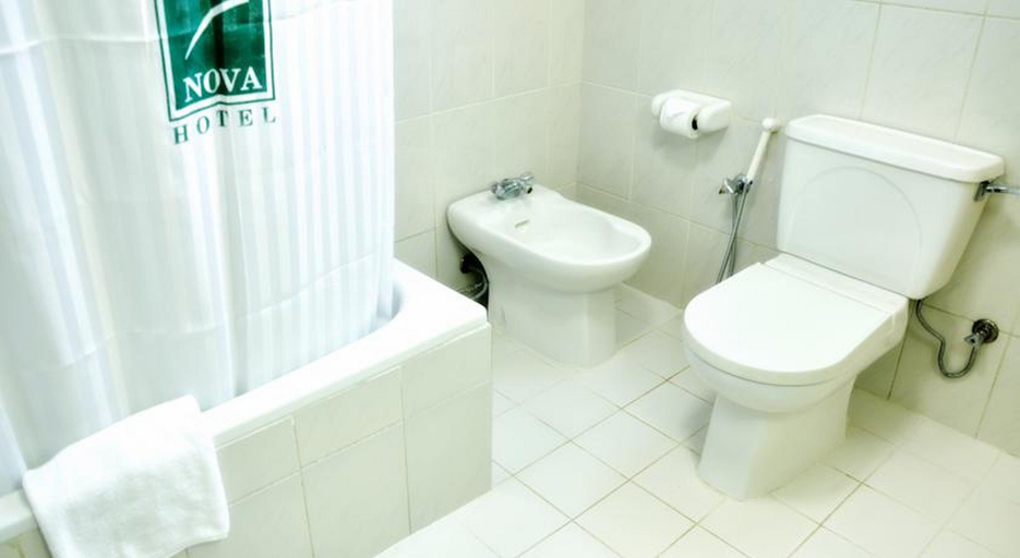 Bathroom 4, Grand Nova Hotel, Dubai