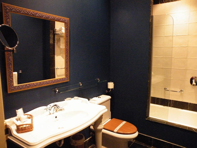 Bathroom 3, Posada Real Casa de Tepa, León