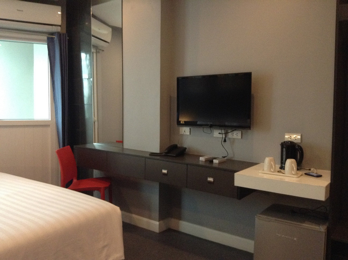 Bedroom 6