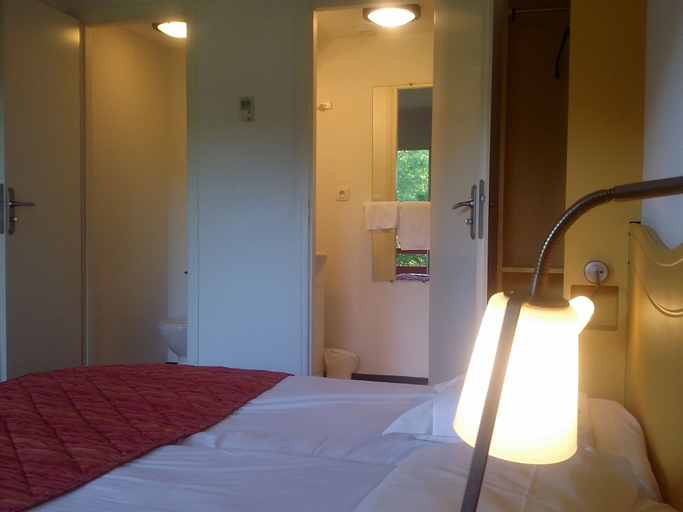 Bedroom 27