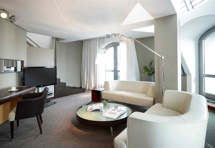 Bedroom 2, Hotel Luc, Autograph Collection, Berlin