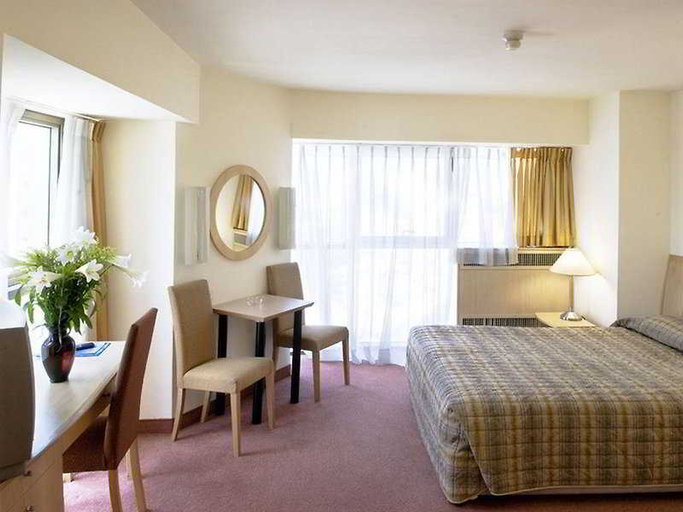 Bedroom 3, Rimonim Tower Ramat Gan Hotel