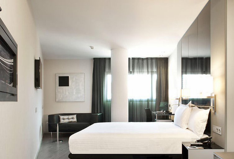Bedroom 2, AC Hotel Sants by Marriott, Barcelona