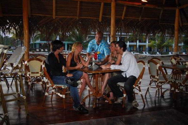 Food & Drinks, Playa Tortuga Hotel & Beach  Resort, Bocas del Toro
