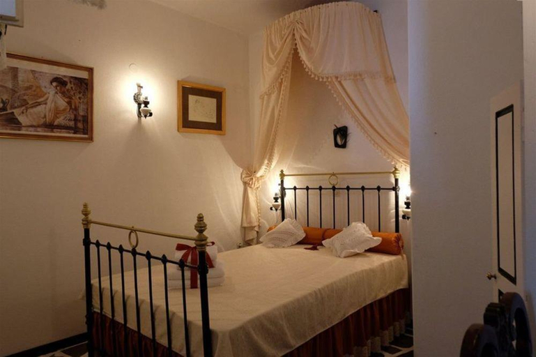 Bedroom 3, Voreades, South Aegean