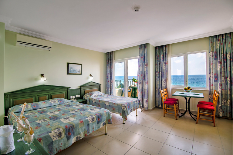Bedroom 3, Kleopatra Royal Palm Hotel, Alanya