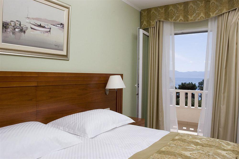 Bedroom 3, Bella Vista, Gradac