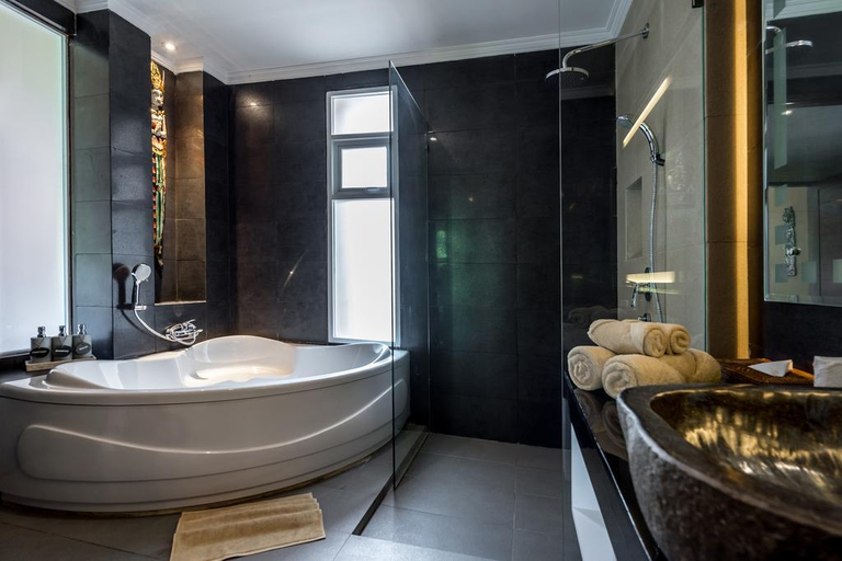 Bathroom, Green Field Hotel and Bungalow, Gianyar
