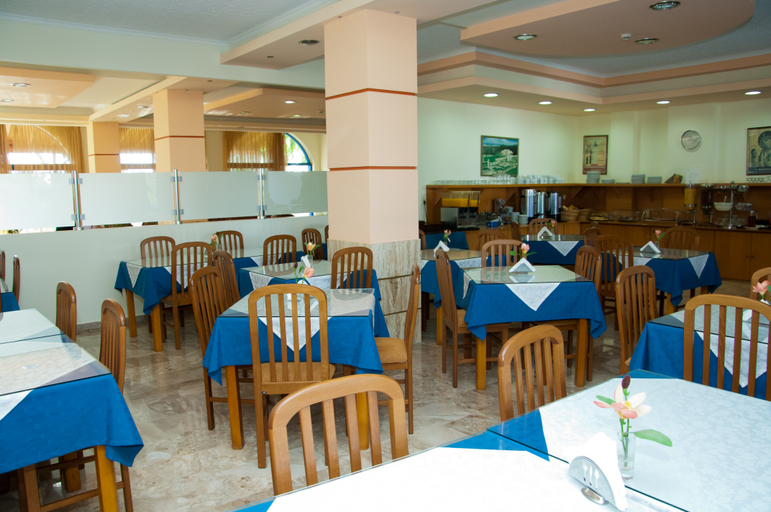 Food & Drinks 5, Tigaki's Star, South Aegean