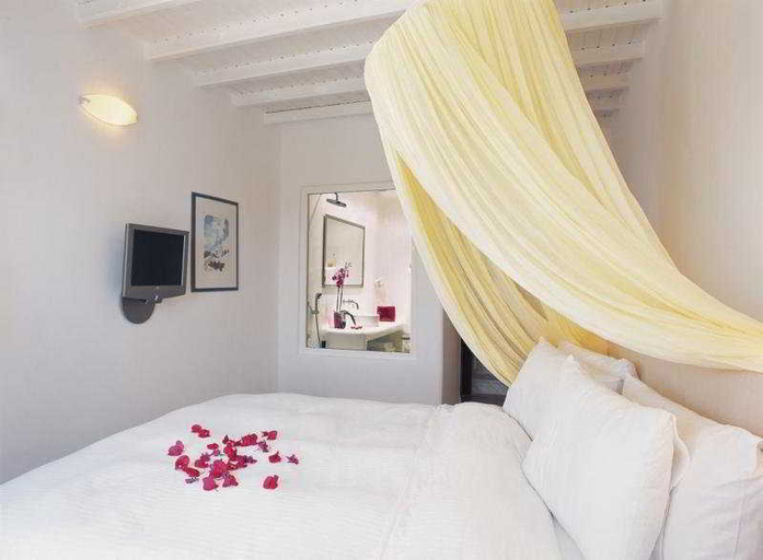 Bedroom 3, Zephyros Hotel, South Aegean