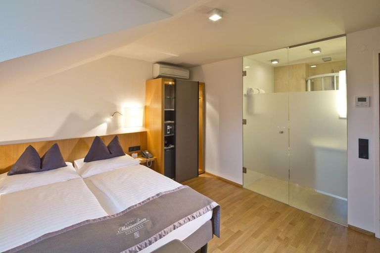 Bedroom 2, Maximilian, Innsbruck