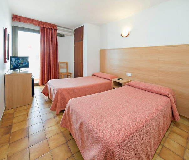 Bedroom 2, Montaña, Baleares