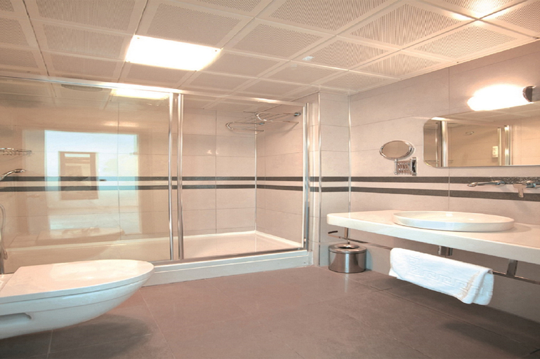 Bathroom, Malibu Beach Hotel, Marmaris