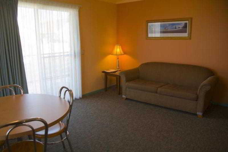 Bedroom 2, Comfort Inn Warrnambool International, Warrnambool