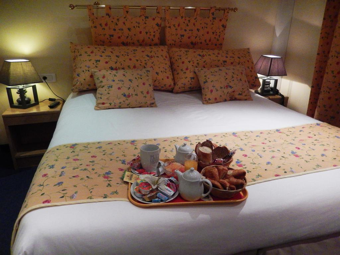 Bedroom 6