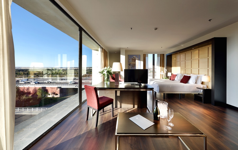 Exterior & Views 2, Eurostars Zaragoza, Zaragoza