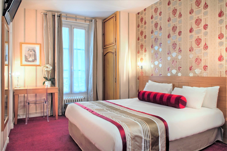 Bedroom 3, Hotel Romance Malesherbes by Patrick Hayat, Paris