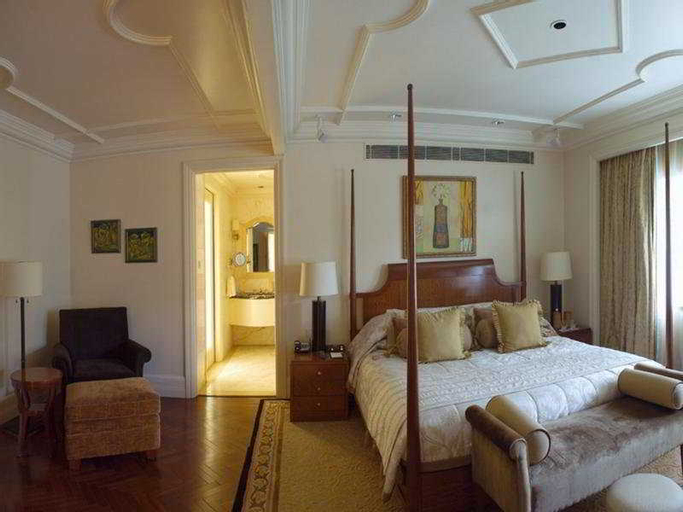 Bedroom 3, The Claridges, West