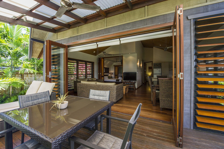 Others 5, Pure Magnetic Villa 5, Magnetic Island