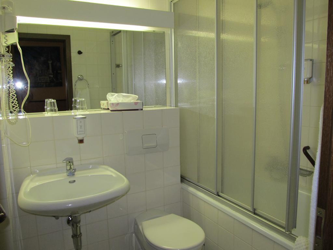 Bathroom, Astor, Wuppertal