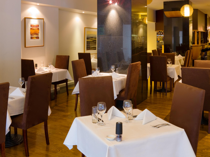 Food & Drinks 2, Hotel Grand Chancellor Melbourne, Melbourne