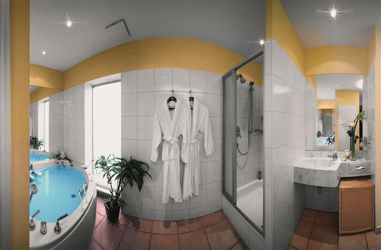 Bathroom 4, Parkhotel Oberhausen, Oberhausen