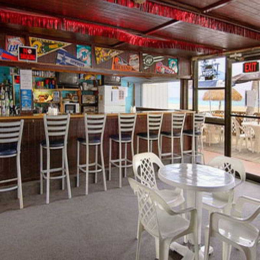 Food & Drinks