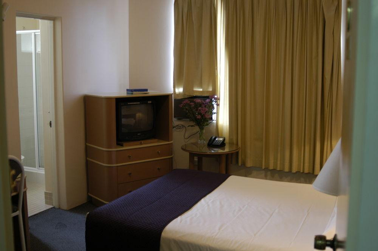 Bedroom 2, Greenwich Inn, Sydney