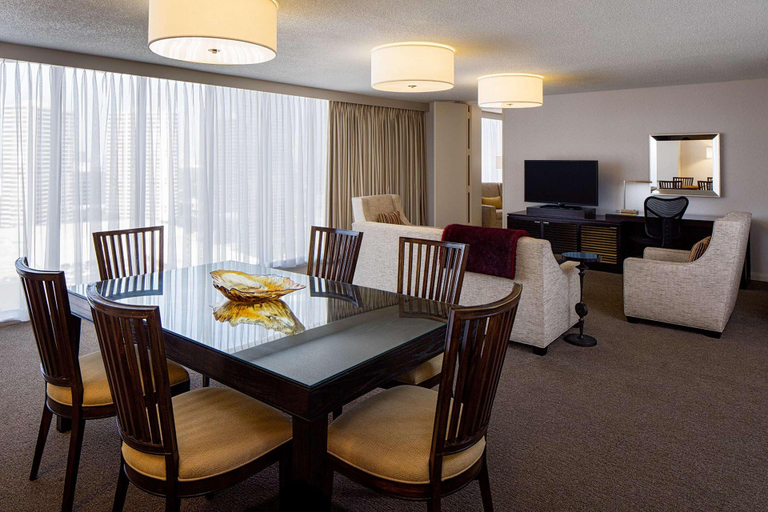 Bedroom 4, Doubletree Houston Greenway Plaza, Houston