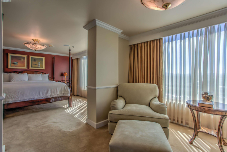 Bedroom 3, Embassy Suites Hotel Convention Center, Clark