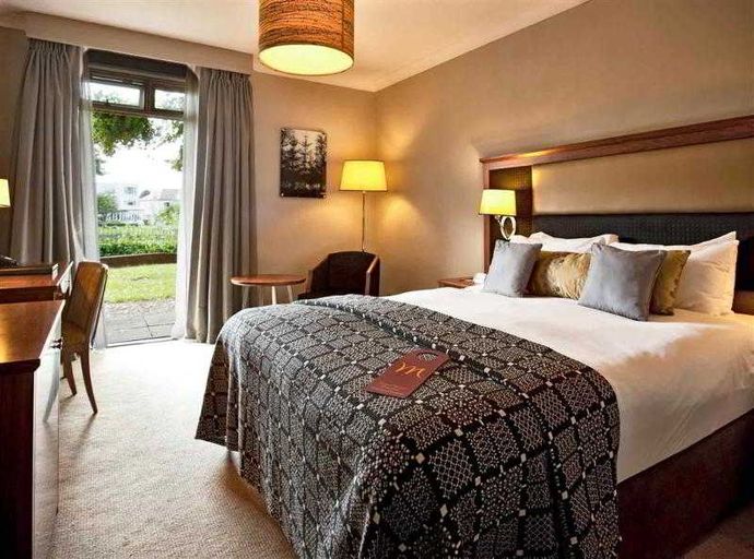 Bedroom 3, Mercure London Staines Upon Thames Hotel, Surrey