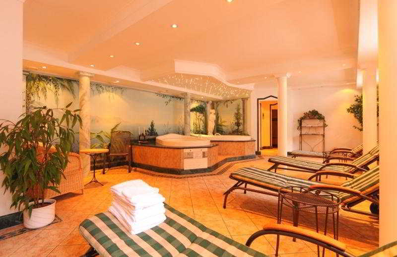 Public Area 3, Hotel Walliserhof Zermatt, Visp